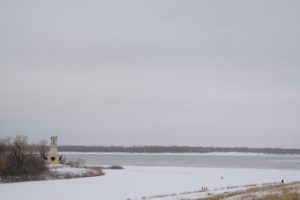 Супруги провалились под лед в Волгоградской области