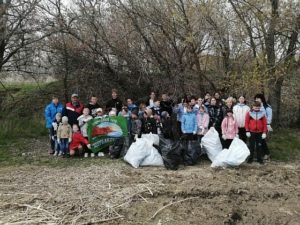 В Волгоградской области очистили от мусора прибрежные территории рек