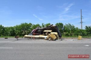 В Волгограде в ДТП с краном погибли 3 человека: новые подробности