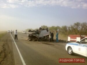 В Волгоградской области иномарка столкнулась с “маршруткой”: погибли двое