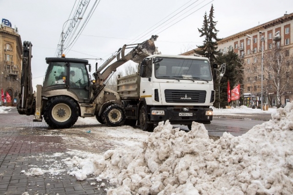 С улиц Волгограда вывезли 600 кубометров снега