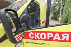 Под Волгоградом бригада скорой помощи попала в ДТП