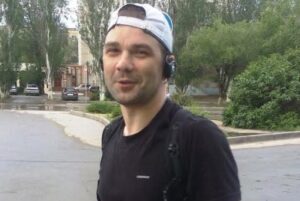 Во время ливня волжанин спасал автомобили от затопления