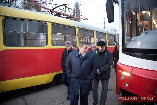 Губернатор проинспектировал реконструкцию улицы Ангарской в Волгограде