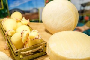 Волгоградцам перечислили продукты, богатые кальцием