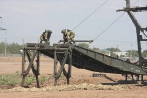 Контрабанду военной экипировки за границу остановили в Волгограде