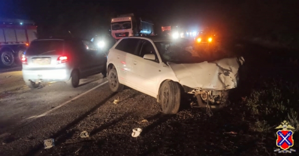 В ДТП под Волгоградом пострадало 3 водителя