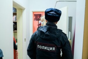 Волгоградка позвала домой незнакомца и подверглась вымогательству