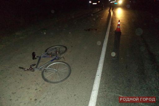 Под Волгоградом в ДТП пострадали мотоциклист и велосипедист