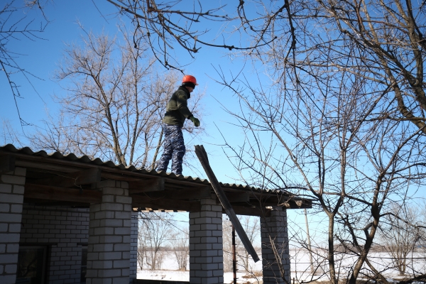 На дамбе оросительного канала под Волгоградом снесли «самострой»