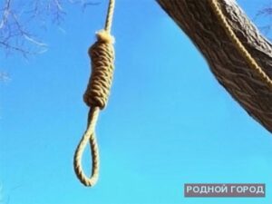 Под Волгоградом заместитель прокурора повесился в лесополосе