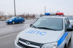 В Волгограде задержали двух парней за кражу автомобильных аккумуляторов