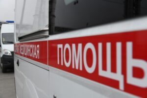 В Волгограде молодая девушка попала под колеса автомобиля