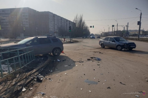 В ДТП под Волгоградом пострадала 71-летняя пассажирка «Лады»