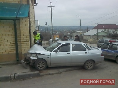 В Волгограде сотрудник ЧОПа спровоцировал аварию