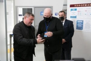 При входе в волгоградский музей у Андрея Бочарова проверили QR-код