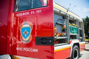 Под Волгоградом в результате массового ДТП перевернулся и сгорел УАЗ