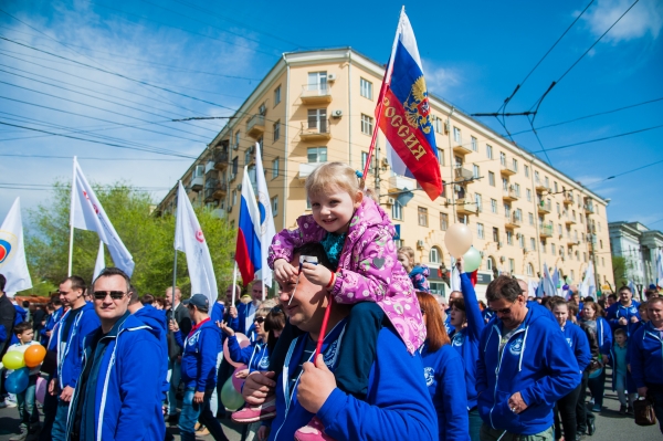 Первомай в Волгограде отметили шествием и митингом