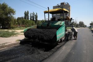 На севере Волгограда заканчивается ремонт выезда на федеральную трассу