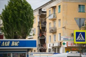 В Волгограде владельцы павильонов продолжают самовольно подключаться к инженерным сетям