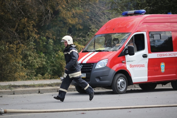 В Волгоградской области при пожаре частного дома пострадал человек