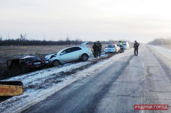 Под Волгоградом в ДТП по вине автоледи погиб ее 50-летний муж