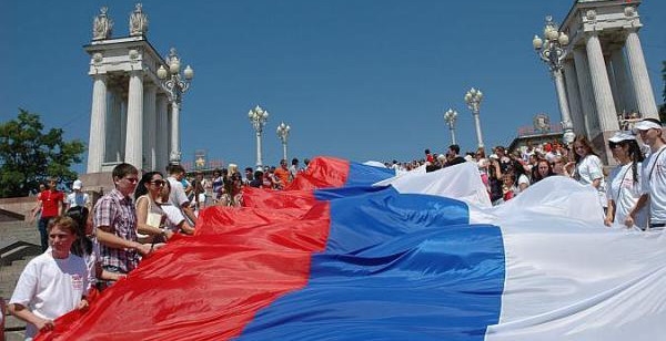 Военное ралли, парад национальностей и фейерверк увидят жители Волгограда