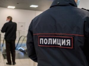 В Волгограде оперативники поймали курьера телефонных мошенников