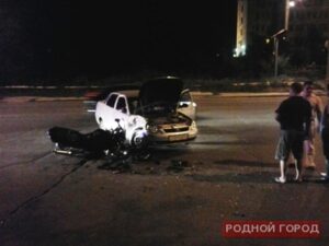 В Волгограде «Лада» столкнулась с мотоциклом