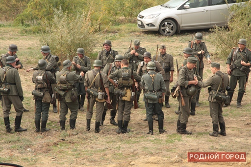 Реконструкция битвы за Мамаев Курган прошла в Волгограде: фото