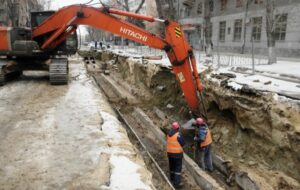 В Волгограде на улице Советской меняют старую теплотрассу