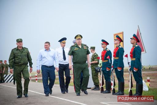 На полигоне в Волгоградской области стартовал танковый биатлон