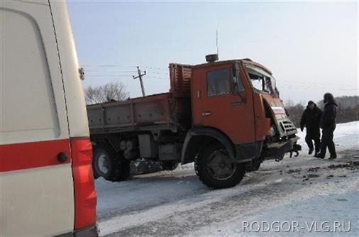 На трассе под Волгоградом 17-летний подросток попал под «КамАЗ»