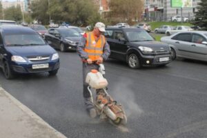 В Волгограде на ремонтируемой улице Хиросимы взяли пробы асфальта