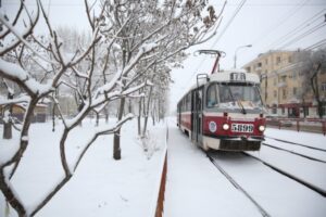 ДТП на путях в Волгограде два раза останавливали движение трамваев