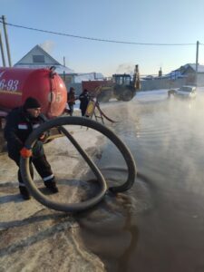 В Урюпинске ввели режим повышенной готовности из-за аварии на водопроводе