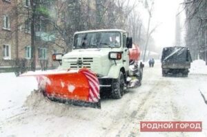 В Волгограде продолжается борьба со снегом