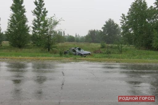 BMW перевернулся под Волгоградом: пострадал 10-летний ребенок