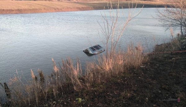 В пруду под Волгоградом найден ВАЗ с телом водителя