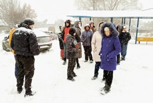 Жителям СНТ в Волгограде отрезали электричество, тепло и воду