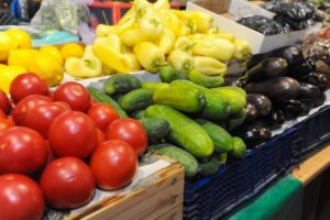 В Кировском районе Волгограда сносят стихийный рынок