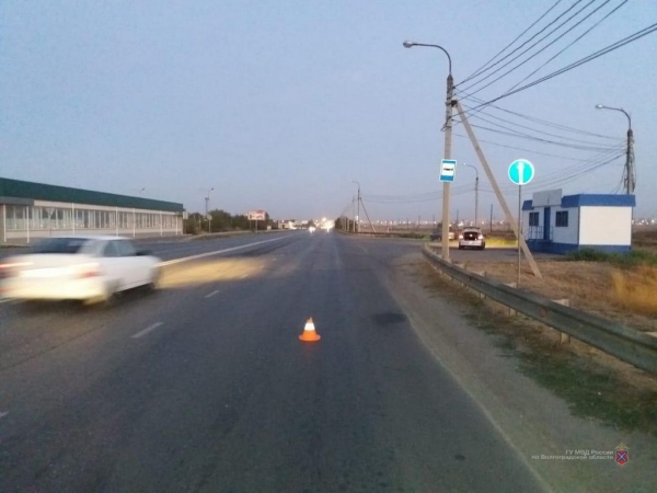 В Волгоградской области водитель иномарки насмерть сбил пешехода