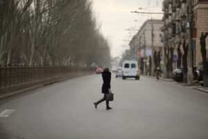 Ученые выяснили, каких мужчин выбирают женщины для серьезных отношений