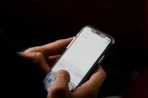 В Волгограде тиктокер во время стрима устроил драку с родственниками