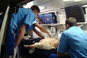 В Волгограде 77-летний пенсионер неделю пролежал с трупом сына