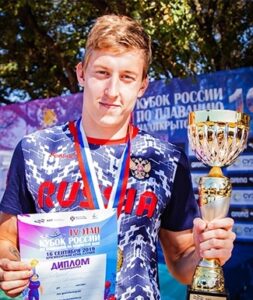Волгоградец завоевал Кубок России по плаванию на открытой воде