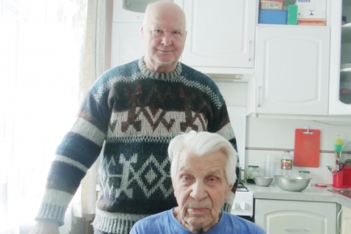 Встреча через десятилетия: сын нашел родного отца через 63 года