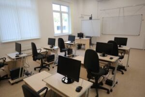 Волгоградцев просят не бояться сообщать о недобросовестных работодателях