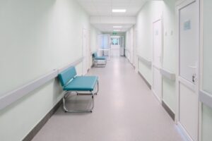 В Волгоградской области за сутки COVID-19 заболели 327 человек