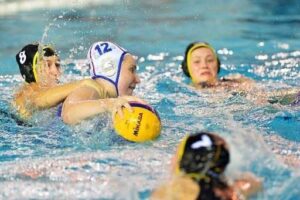 Женская сборная России по водному поло разгромила немок